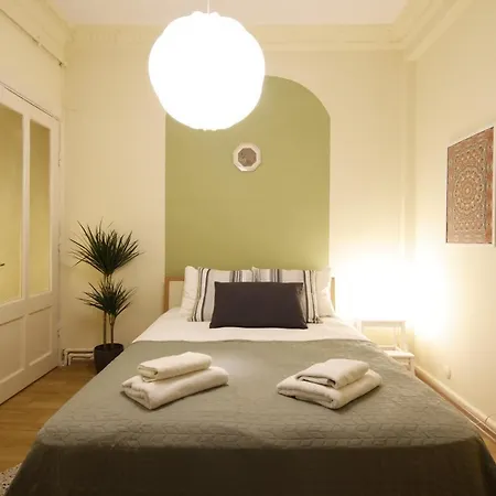 Vibrant&central Flat Near Taksim Square Daire